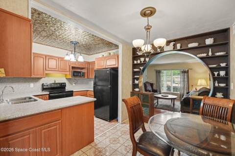 425 Norwood Street, Merritt Island FL - photo 9 of 34