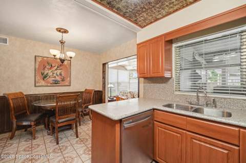 425 Norwood Street, Merritt Island FL - photo 11 of 34