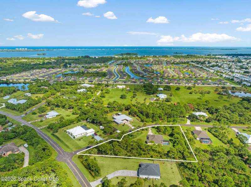 3 bedroom Single Family Residence at 4545 Celestial Drive, Riverview Terrace Secs N S U V, Grant-Valkaria — photo 3