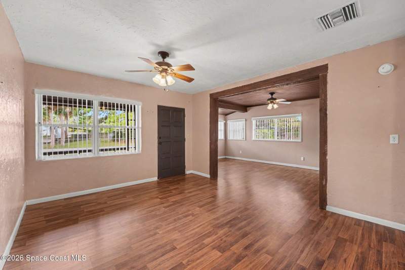 4 bedroom Single Family Residence at 3475 Old Dixie Highway, Mims, Mims — photo 5