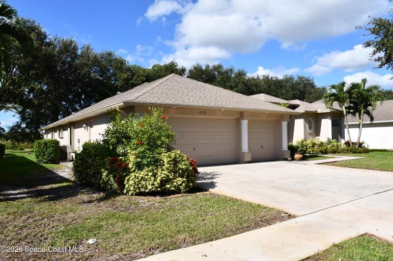4 bedroom Single Family Residence at 1932 Windbrook Drive, Summerfield at Bayside Lakes Phase 1, Palm Bay — photo 3