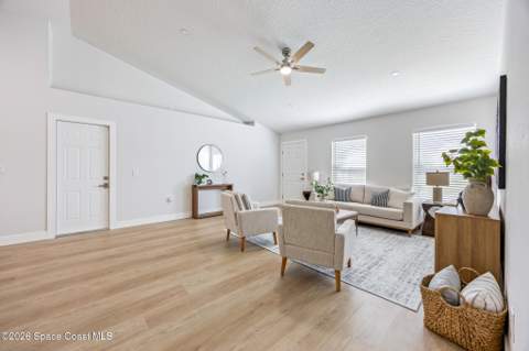 491 Fountain Street, Palm Bay FL - photo 13 of 41
