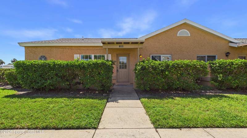 2 bedroom Townhouse at 1415 Malibu Circle #108, Port Malabar Country Club Unit 7 Pt of Second Repl, Palm Bay — photo 3