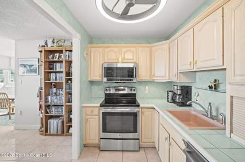 2020 N Atlantic Avenue #217-n, Cocoa Beach FL - photo 6 of 46