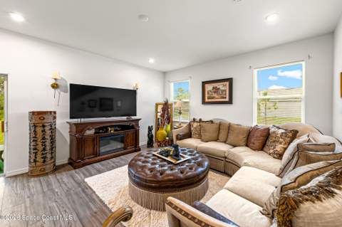 3210 Viridian Circle, West Melbourne FL - photo 9 of 47