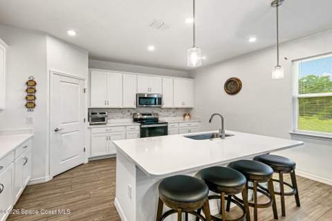 3210 Viridian Circle, West Melbourne FL - photo 14 of 47