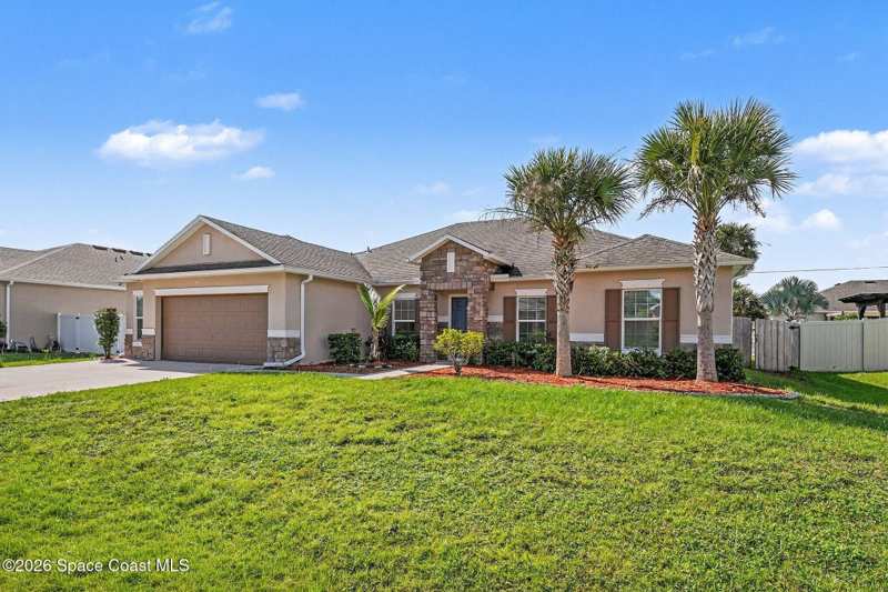 4 bedroom Single Family Residence at 550 Dinner Street, Port Malabar Unit 7, Palm Bay — photo 1