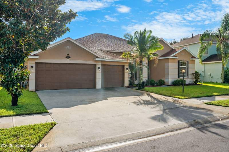 4 bedroom Single Family Residence at 4459 Chastain Drive, Grand Haven Phase 7 A Replat of A Portion of T, Melbourne — photo 3