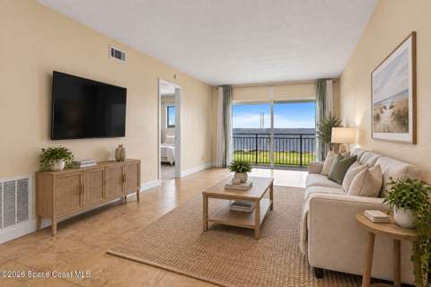 3901 Dixie Highway #104, Palm Bay FL - photo 8 of 21