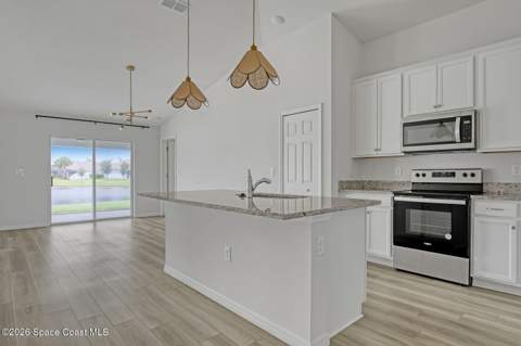 586 Cooper Court, Palm Bay FL - photo 9 of 44