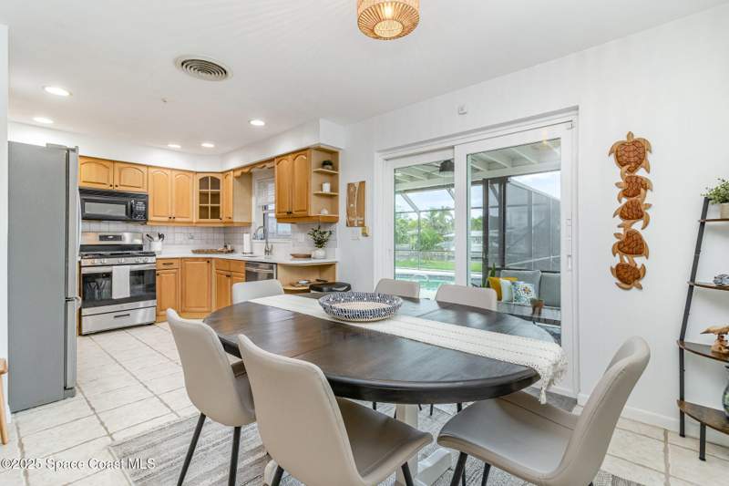 3 bedroom Single Family Residence at 107 Deleon Road, River Isles Addn 3, Cocoa Beach — photo 5