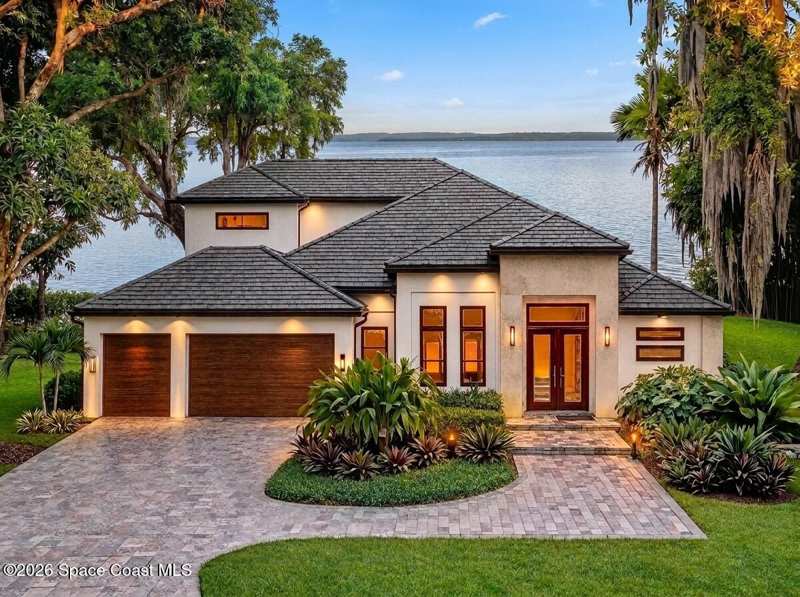 5 bedroom Single Family Residence at 8765 S Tropical Trail, Sanders Subd, Merritt Island — photo 1