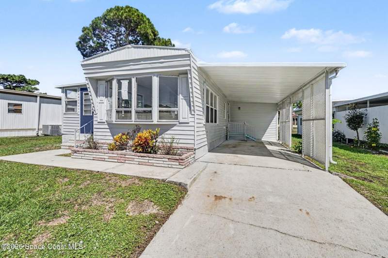 2 bedroom Manufactured Home at 1171 Seminole Court, Port Malabar Holiday Park Unit 1, Palm Bay — photo 3