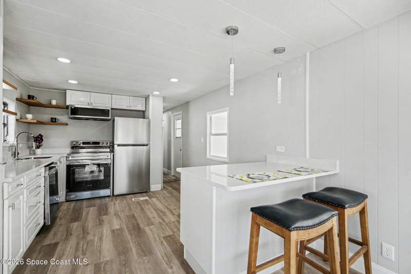 2 bedroom Manufactured Home at 1171 Seminole Court, Port Malabar Holiday Park Unit 1, Palm Bay — photo 2