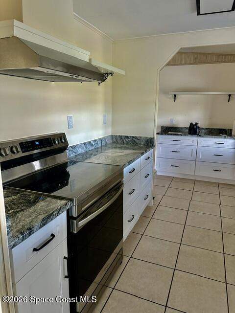 2 bedroom Manufactured Home at 605 Oleander Circle, Barefoot Bay Unit 2 Part 10, Barefoot Bay — photo 4
