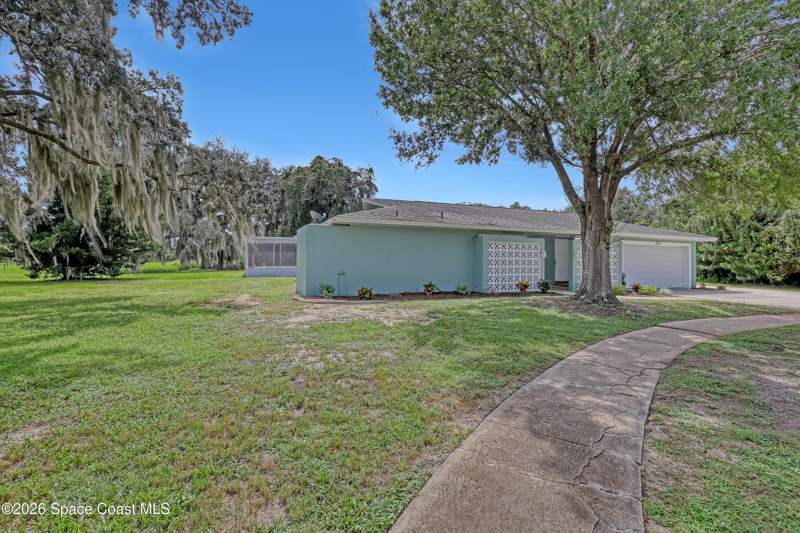 4 bedroom Single Family Residence at 3141 S Casper Place, Royal Oak Golf and Country Club Sec 2, Titusville — photo 2