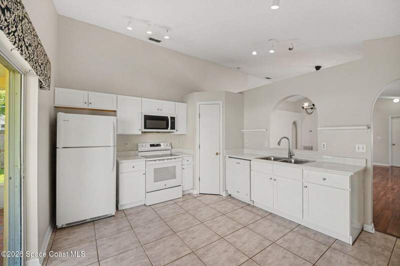 3 bedroom Single Family Residence at 2824 Maderia Circle, Monaco Estates Phase 2, Melbourne — photo 2