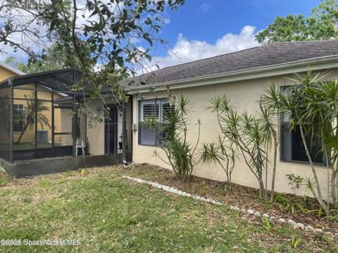 6946 Hammock Lakes Drive, Melbourne FL - photo 8 of 9
