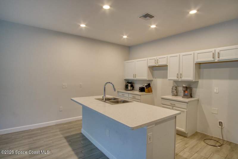3 bedroom Single Family Residence at 1938 Trapp Avenue, Port Malabar Unit 18, Palm Bay — photo 4