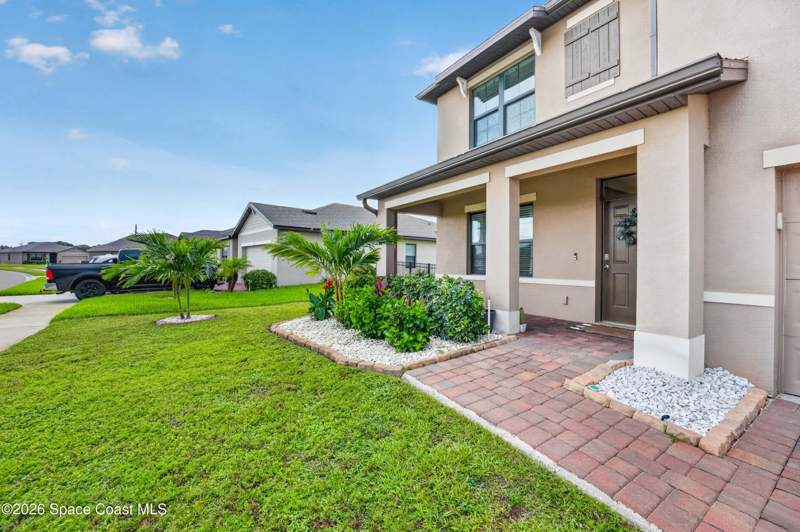 5 bedroom Single Family Residence at 5329 Waterfall Place, Crystal Bay, Grant — photo 4