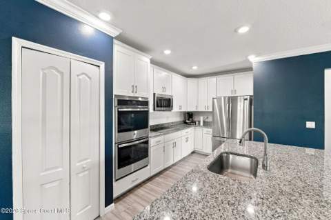414 Hancock Street, Palm Bay FL - photo 11 of 63