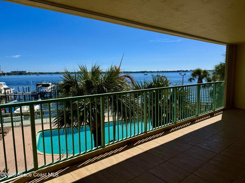 2 bedroom Condominium at 102 Riverside Drive #203, Oleander Pointe Ph I, Cocoa — photo 2