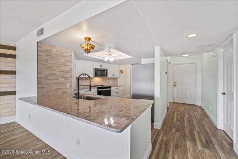 102 Riverside Drive #203, Cocoa FL - photo 12 of 44