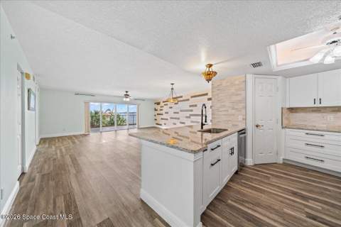 102 Riverside Drive #203, Cocoa FL - photo 15 of 44
