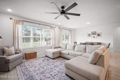 148 Lagoon Street, Palm Bay FL - photo 9 of 36