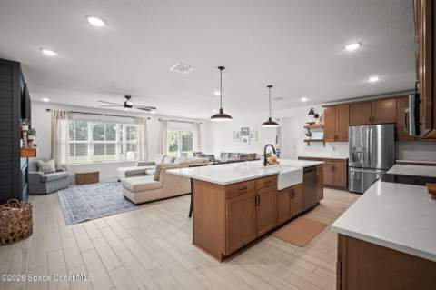 148 Lagoon Street, Palm Bay FL - photo 7 of 36