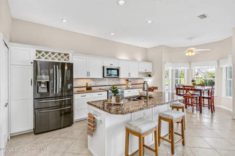 404 Riverview Lane, Melbourne Beach FL - photo 16 of 69