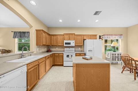 511 Waterside Circle, Titusville FL - photo 8 of 42