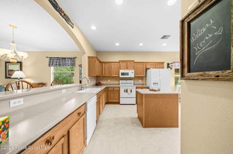 511 Waterside Circle, Titusville FL - photo 9 of 42
