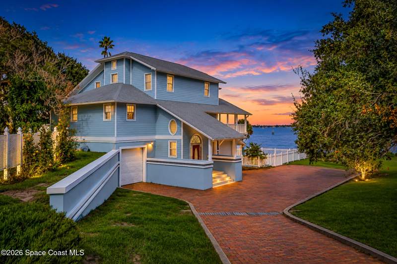 4 bedroom Single Family Residence at 1310 Prospect Avenue, Crane Cliff, Melbourne — photo 3