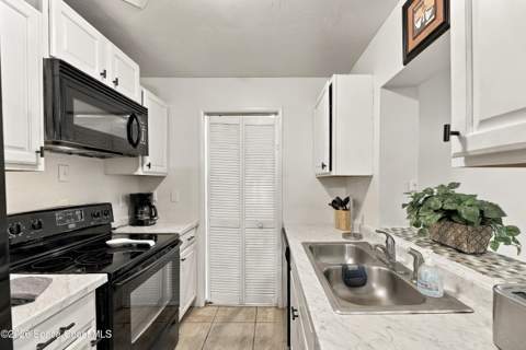 2522 Stratford Drive, Cocoa FL - photo 10 of 37