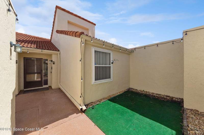 2 bedroom Townhouse at 709 Spring Valley Drive, Courtyards Suntree Pud Stage 5, Melbourne — photo 5
