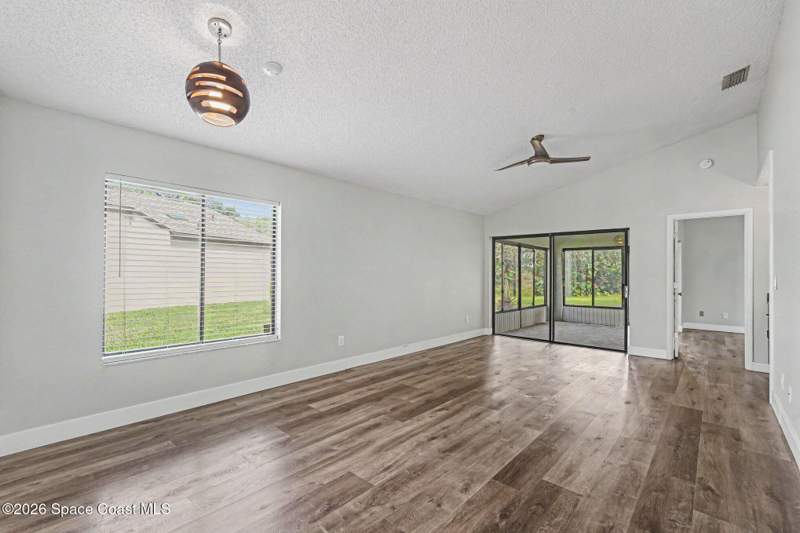 2 bedroom Single Family Residence at 365 Cypress Point Drive, Lake Pointe Suntree Pud Stage 10 Tract 6, Melbourne — photo 3