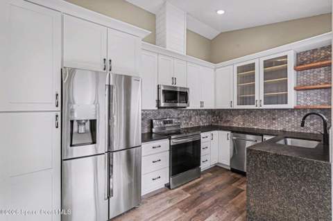 365 Cypress Point Drive, Melbourne FL - photo 7 of 26