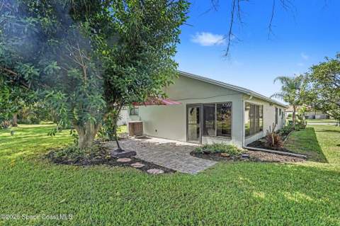 365 Cypress Point Drive, Melbourne FL - photo 22 of 26