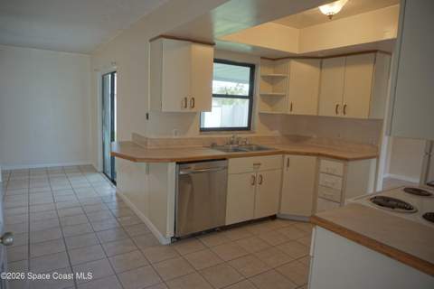 2153 Tappan Zee Lane, Palm Bay FL - photo 21 of 44