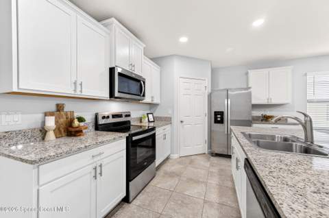 740 Acadia Court, Palm Bay FL - photo 12 of 41