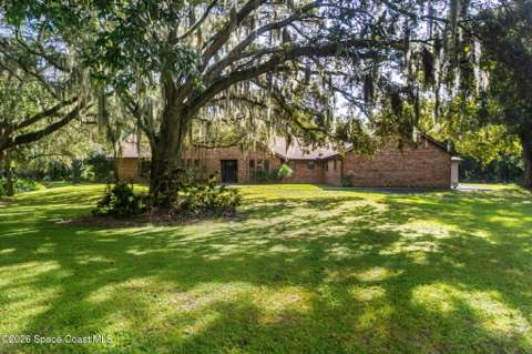 2053 Appaloosa Lane, pool for sale in Melbourne