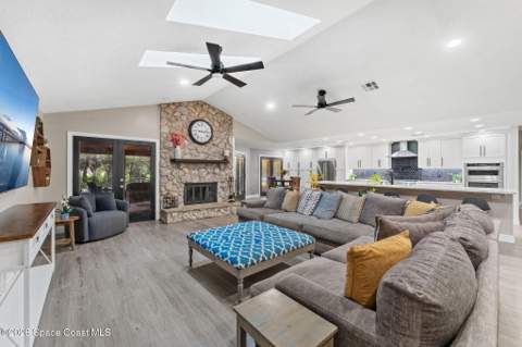 2053 Appaloosa Lane, Melbourne FL - photo 11 of 52