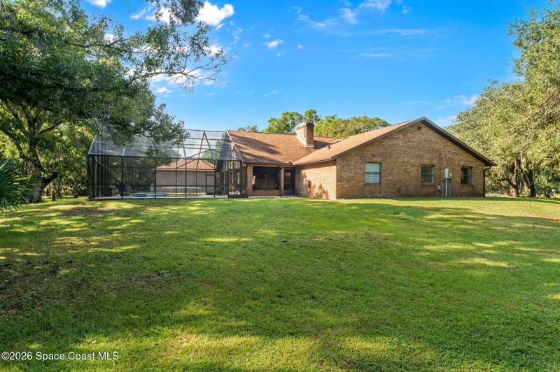 5 bedroom Single Family Residence at 2053 Appaloosa Lane, Turtle Mound Ranchettes, Melbourne — photo 3