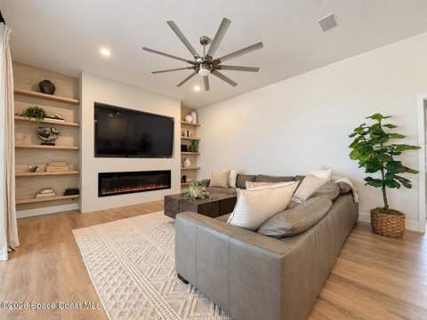 329 Sandhurst Drive, Melbourne FL - photo 14 of 30