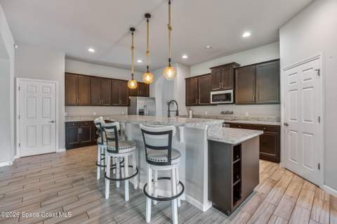 335 Evergreen Street, Palm Bay FL - photo 16 of 38