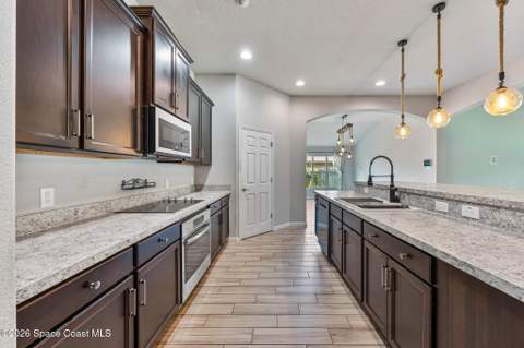 335 Evergreen Street, Palm Bay FL - photo 18 of 38