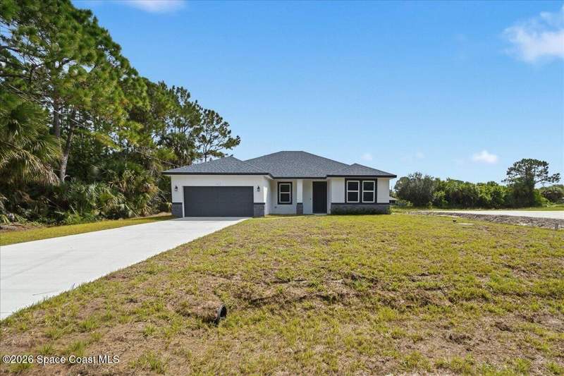4 bedroom Single Family Residence at 3373 Fitzpatrick Avenue, Port Malabar Unit 30, Palm Bay — photo 3