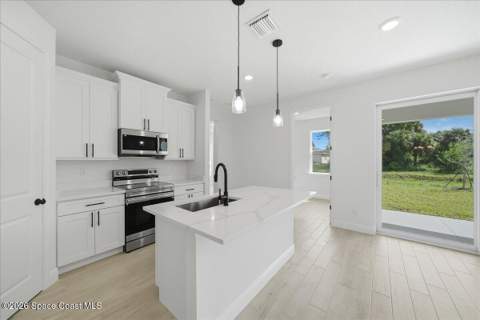 3373 Fitzpatrick Avenue, Palm Bay FL - photo 14 of 39