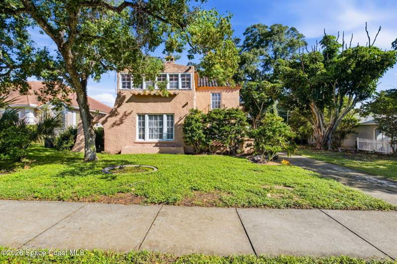 5 bedroom Single Family Residence at 14 Valencia Road, Rockledge, Rockledge — photo 2